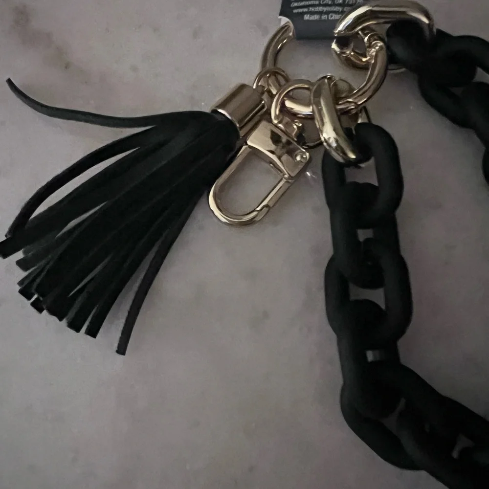 Black Chain Tassel Keychain with Gold Hardware - Picture 5 of 7